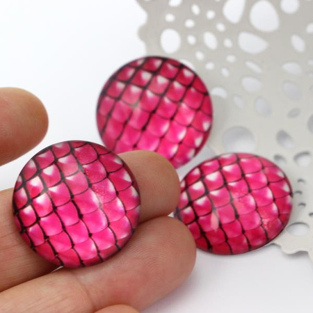 Kaboszon szklany z grafiką łuska węża moneta 25mm