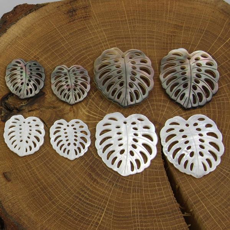 Masa perłowa monstera biała 40x36mm