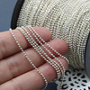 Łańcuszek metalowy kulkowy 1,5mm biały [1 metr]