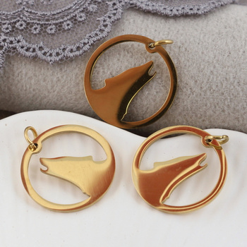 Zawieszka wilk stal szlachetna pozłacana 20mm