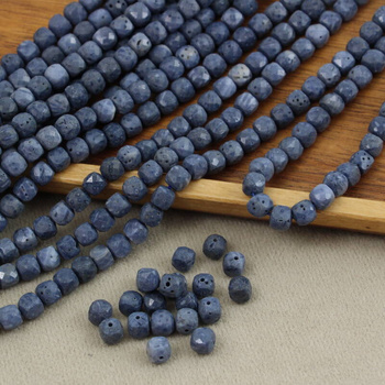 Koral gąbczasty niebieski kostka 6mm