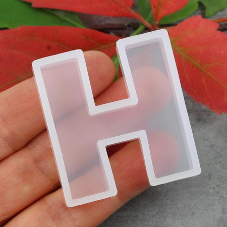 Forma silikonowa do odlewów z żywicy litera H 4cm
