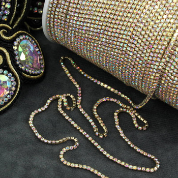 Taśma ozdobna cyrkoniowa gold/crystal AB 1,5mm [50cm]