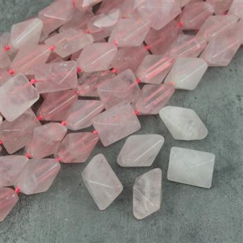 Kwarc różowy piramidka 20x15mm