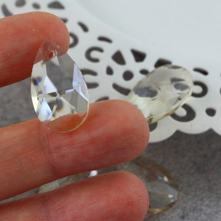 Kryształek szklany łezka fasetowana ivory 22x13mm