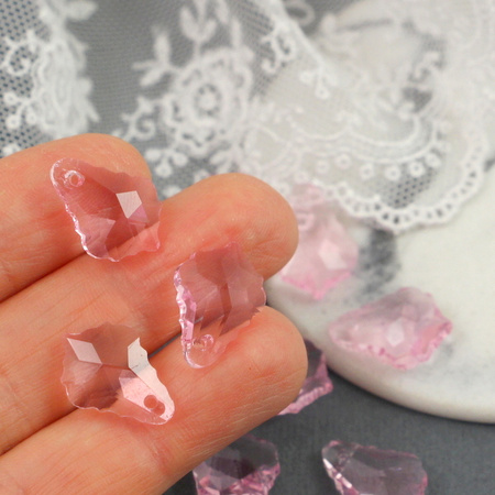 Kryształek szklany łezka barokowa fasetowana flamingo 16x11mm