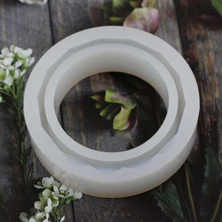 Forma silikonowa do odlewów z żywicy bransoletka fasetowana 19.5x2cm