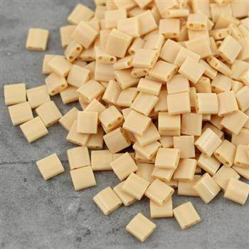 Miyuki Tila Beads 5x5x1,9mm Opaque Pear [30szt]