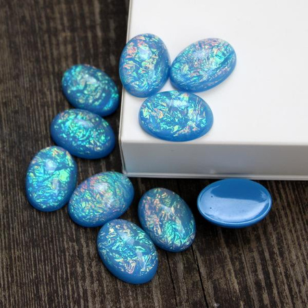 Kaboszon akrylowy owal aurora borealis blue 25x18mm