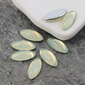 Kaboszon szklany Milky Jonquil - Silver Foiled wrzeciono 15x7mm