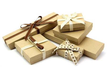 Pudełko ozdobne do własnoręcznego ozdobienia 9x9x2,5cm