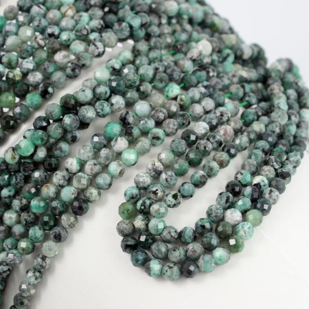Szmaragd kula fasetowana 5mm [sznur 39cm]