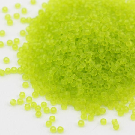 Toho Round 15/0 Transparent-Frosted Lime Green [5g]
