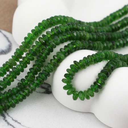 Diopsyd oponka fasetowana 4x2mm [20szt]