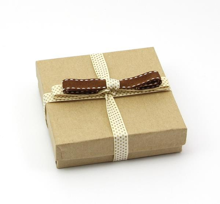 Pudełko ozdobne do własnoręcznego ozdobienia 9x9x2,5cm