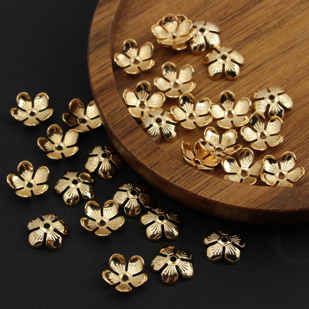 Czapeczka metalowa ażurowy kwiatek złoty 11mm