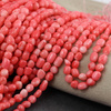 Koral różowy nieregularna bryłka 6-8mm [sznur 39cm]