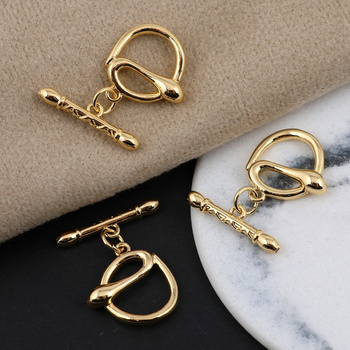 Zapięcie toggle wąż mosiądz pozłacany 14mm