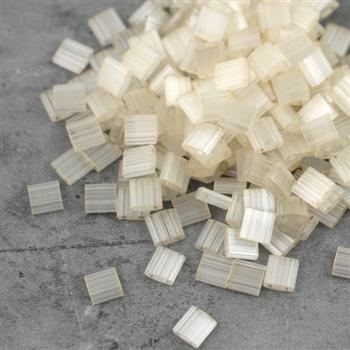 Miyuki Tila Beads 5x5x1,9mm Silk Pale Cream [30szt]