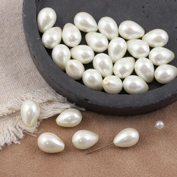 Koralik szklany perłowa kropla kremowa 12x9mm