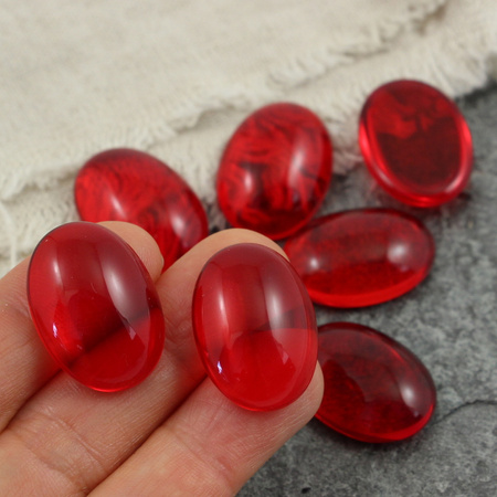 Kaboszon szklany Siam Ruby owal 25x18mm