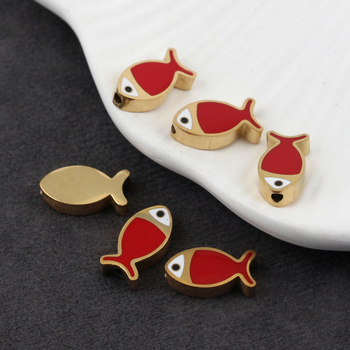 Przekładka emaliowana stal szlachetna ryba pozłacana/czerwona 14x7mm