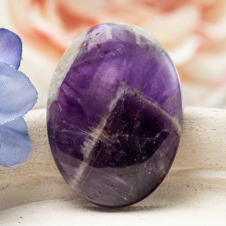 Kaboszon ametyst szewron II gat. 39x29x8mm