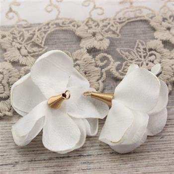 Ozdobny kwiatek w tulejce biały 50mm