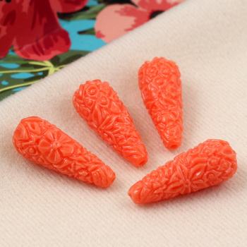 Rzeźbiona kropla pomarańczowa 28x11mm