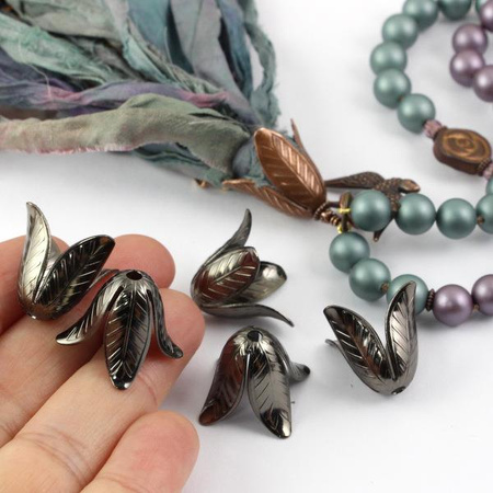 Czapeczka ozdobna tulipan czarny 18mm