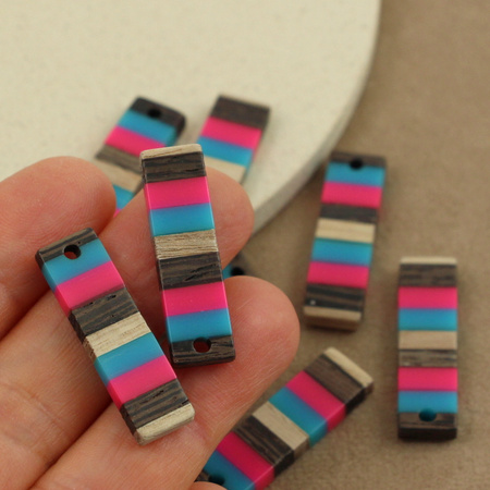 Zawieszka z drewna i żywicy prostokąt paski 30x8mm