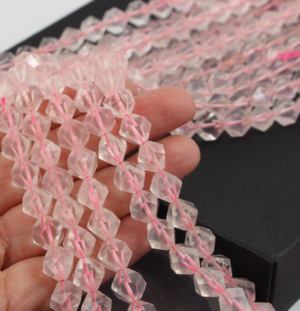 Kwarc różowy kula fasetowana 10mm