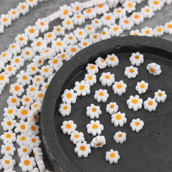 Koraliki szklane kwiatki 8mm białe