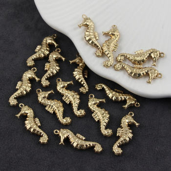 Zawieszka konik morski stal szlachetna pozłacana 26x10mm