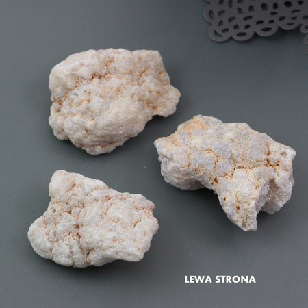 Kwarc tytanowany duża zawieszka biała - bryłka