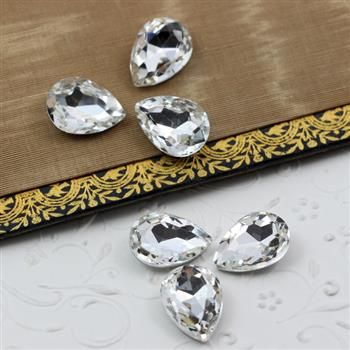 Kaboszon szklany łezka fasetowana crystal 18x13mm