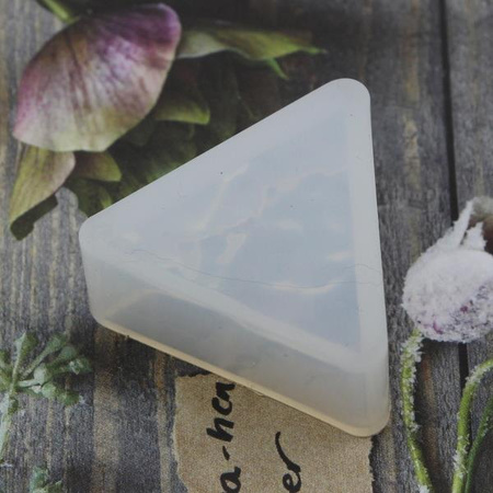 Forma silikonowa do odlewów z żywicy kaboszon fakturowany 32x28mm