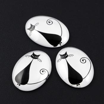 Kaboszon szklany z kotem owal 25x18mm