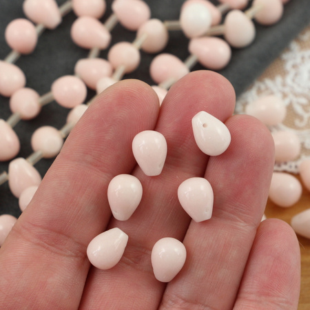 Jadeit kropla jasna różowa 10x8mm