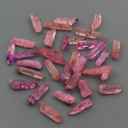 Kryształ różowy słupek nieregularny 10-26mm