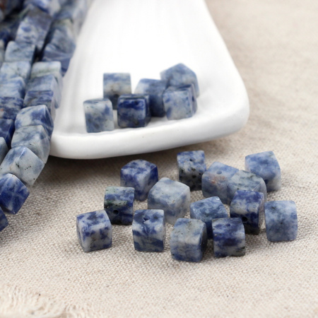Sodalit kostka 6mm