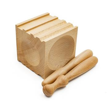 Anka drewniana i bizownica z drewnianymi puncami