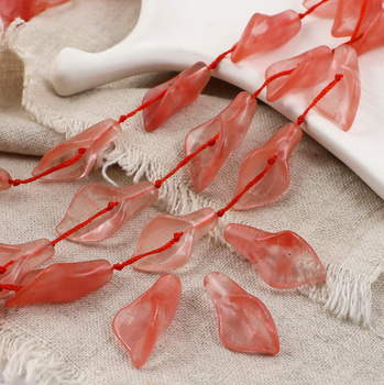 Kwarc malinowy kalia 28x14mm