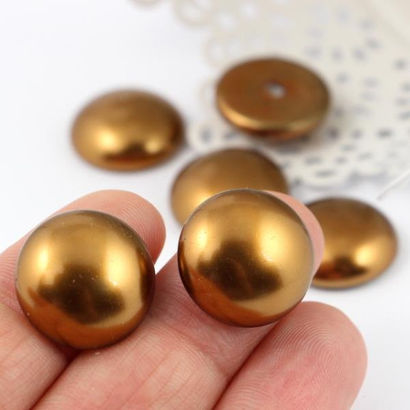 Glass Pearl Cabochon Brass Gold 18mm