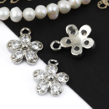 Zawieszka metalowa mosiądz kwiat z cyrkoniami 13mm