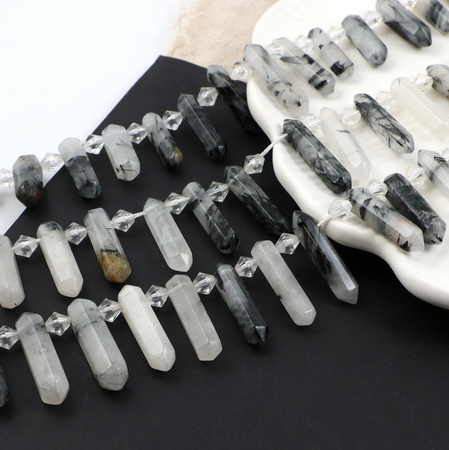 Kwarc turmalinowy zawieszka grot 20-30mm