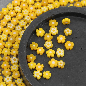 Koraliki szklane kwiatki 8mm żółte