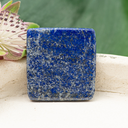 Kaboszon lapis lazuli 31x30x4mm