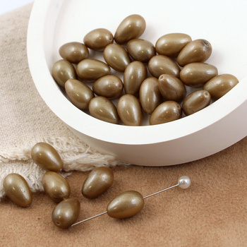 Koralik szklany kropla ciemnobeżowa 12x8mm