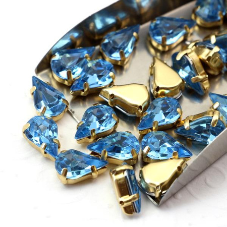 Kaboszon w oprawie łezka fasetowana błękitna 13x8mm